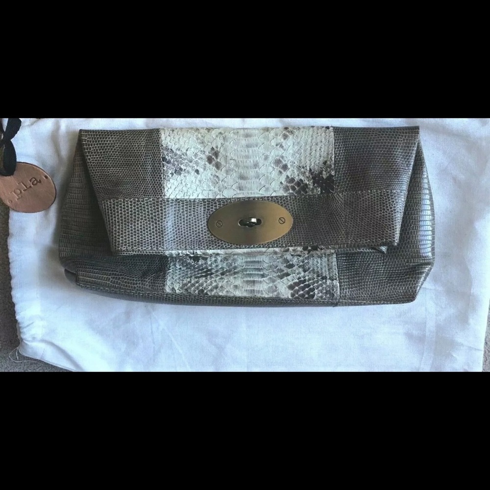 Snakeskin Gray/brown Clutch